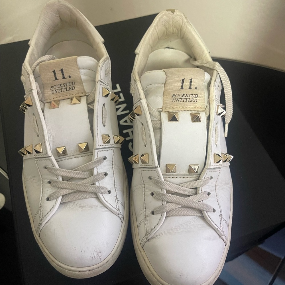Valentino Garavani White Leather Studded Sneakers - Picture 5 of 10